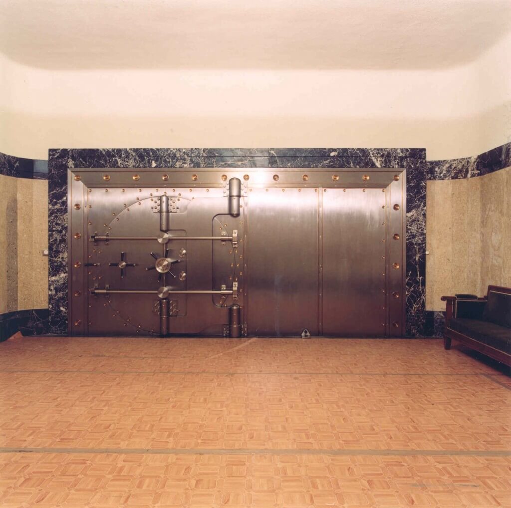 puerta_camara_oro